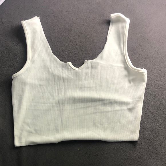 white tank cropped - Picture 1 of 3